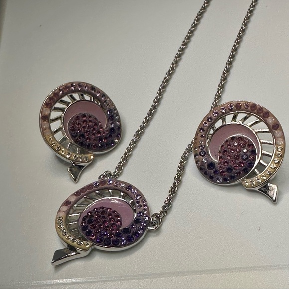 Vintage Swarovski Crystal Swirl Necklace & Earrings Set Purple Pink Silver Tone - Picture 6 of 9